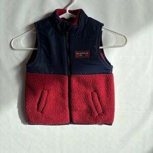 Nautica Kids Navy and Red Fleece Vest Size 24 months. iNV25/341